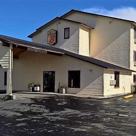 Super 8 By Wyndham Dillon Motel Екстериор снимка